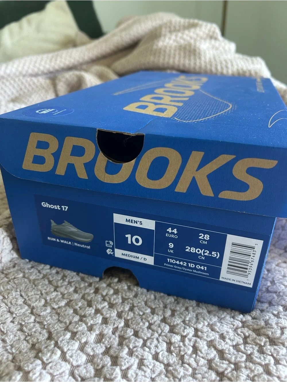 Brooks Men's Athletic Running Shoes - Light Gray